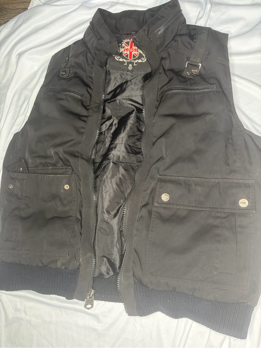 COOGI Men's Black Utility Vest with Front Pockets